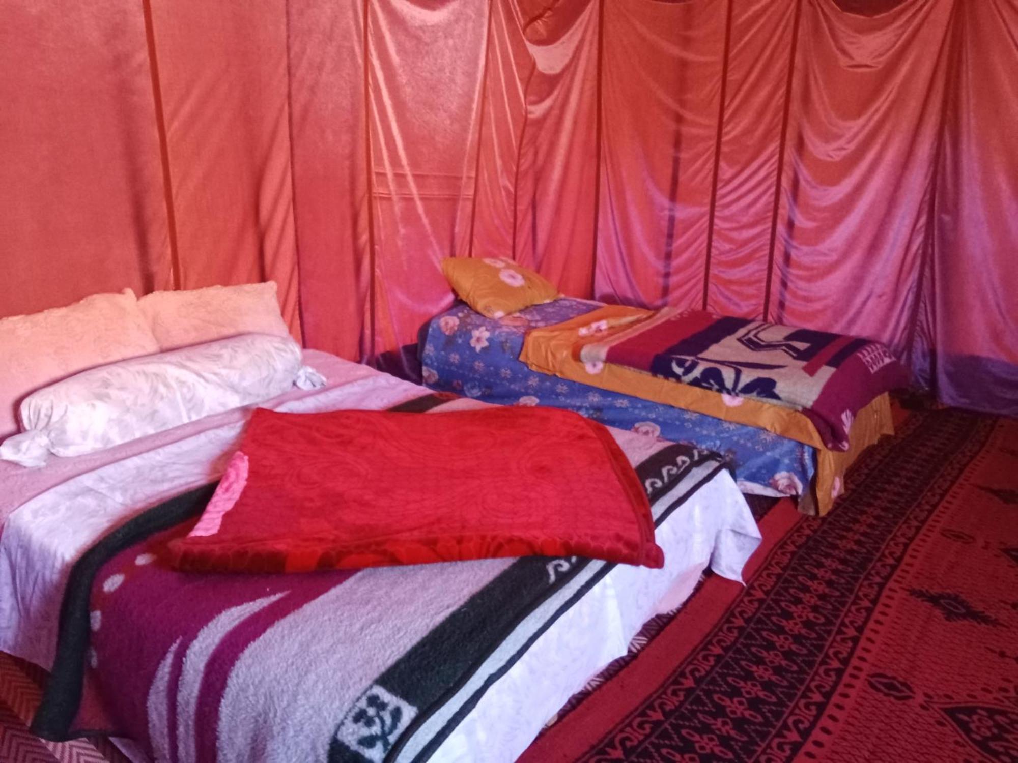 Bivouac Cote-Iriki Hotell Foum Zguid Exteriör bild
