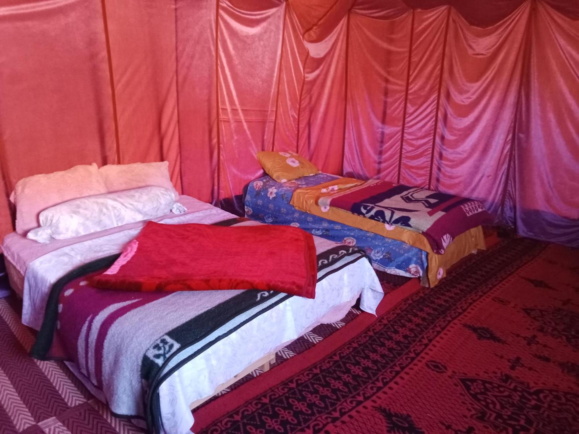 Bivouac Cote-Iriki Hotell Foum Zguid Exteriör bild